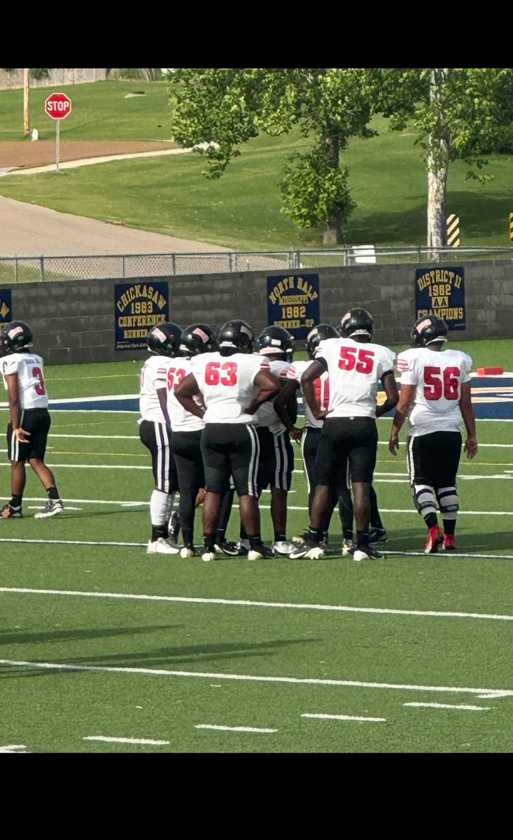 The standard got set🔥We’re closing the gap between who we are and who we’re becoming. Kickoff is around the corner … and we will be ready 👊🏽❗️#mentallybuilt #football
