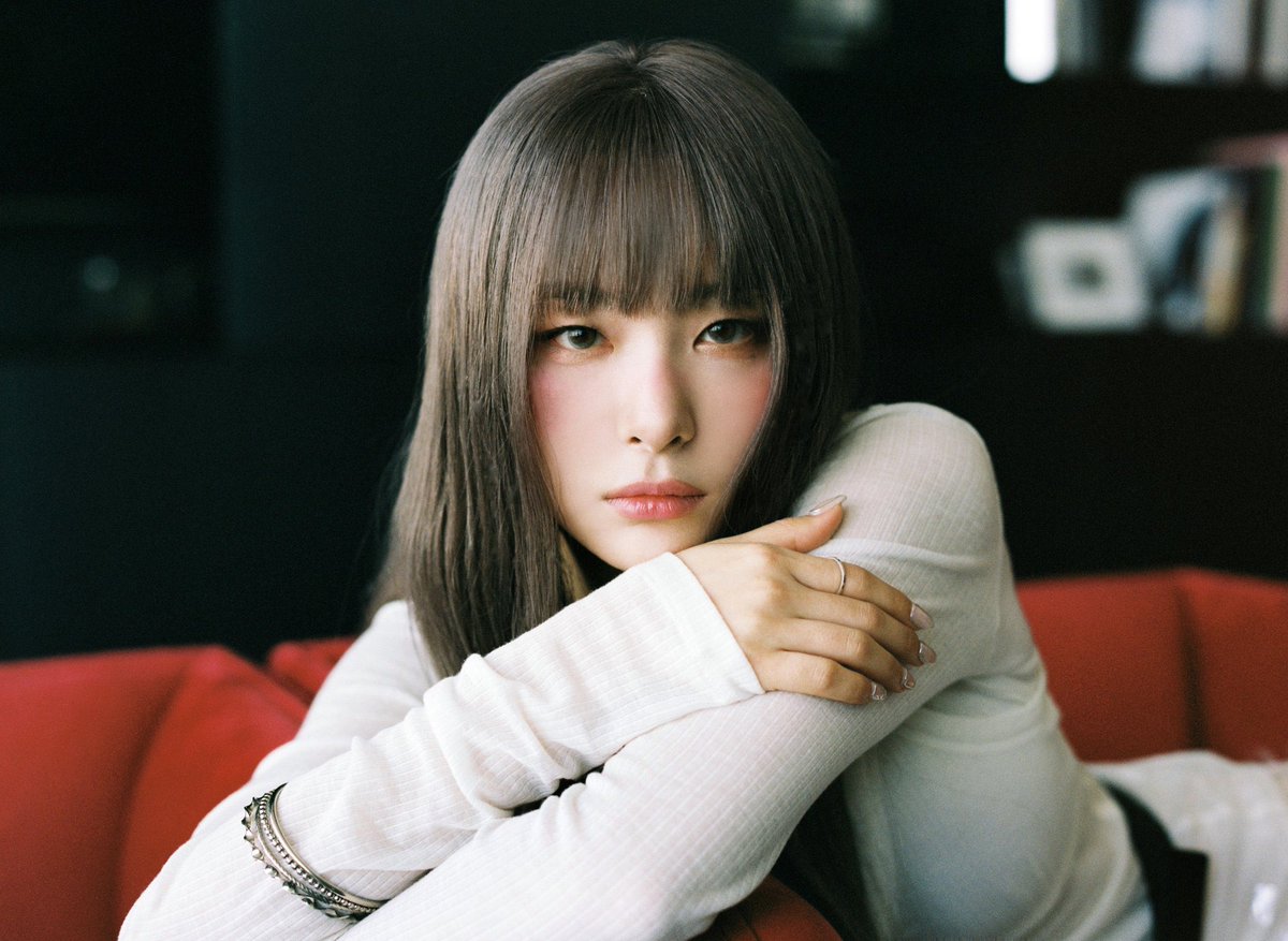 seulgikpics's tweet photo. THIS LOOK! https://t.co/RBsxoutGKC