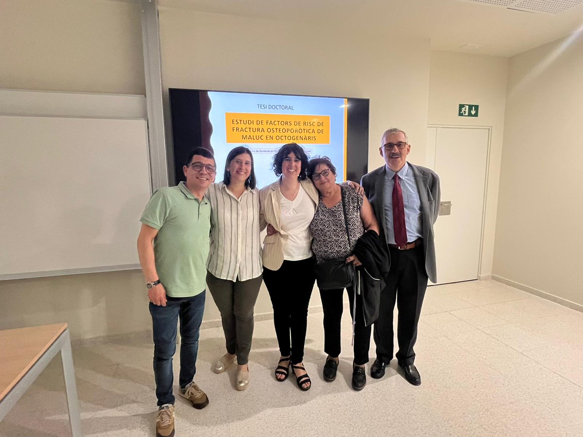Aina Capdevila-Reniu (@ainacare) on Twitter photo I finalment MD, PhD!!! Tanquem una bonica etapa per iniciar-ne de noves 🥰
<a href="/canciotrujillo/">JOSE MANUEL CANCIO. MD.PhD. PDI.</a> <a href="/FormigaFrancesc/">Francesc Formiga🐜</a> <a href="/TCasanova_31440/">Teresa</a> I finalment MD, PhD!!! Tanquem una bonica etapa per iniciar-ne de noves 🥰
<a href="/canciotrujillo/">JOSE MANUEL CANCIO. MD.PhD. PDI.</a> <a href="/FormigaFrancesc/">Francesc Formiga🐜</a> <a href="/TCasanova_31440/">Teresa</a>
