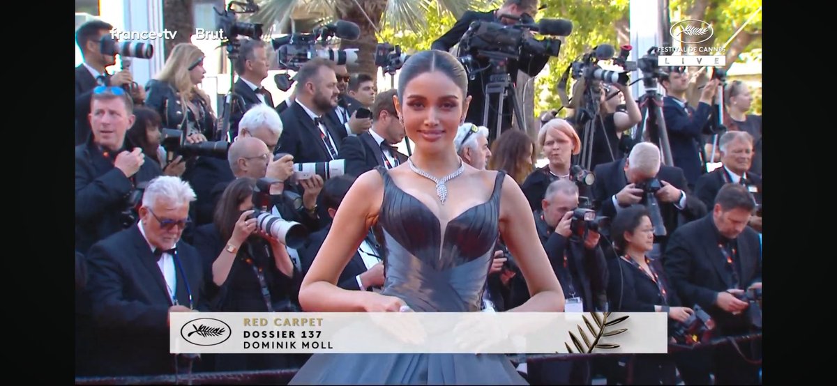 ChokkohC's tweet photo. กล้องจับฉ่ำมากกกกกกก #VeenaXCannes https://t.co/cas8bGE4vO
