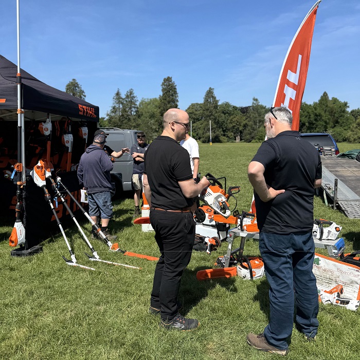 Landscape & Amenity (@lapumagazine) on Twitter photo Turney Groundcare held their first Commercial Open Day in the picturesque surroundings at Oxford University Parks <a href="/TurneyGroup/">Turney Group</a> landscapeandamenity.com/sections/profe… Turney Groundcare held their first Commercial Open Day in the picturesque surroundings at Oxford University Parks <a href="/TurneyGroup/">Turney Group</a> landscapeandamenity.com/sections/profe…
