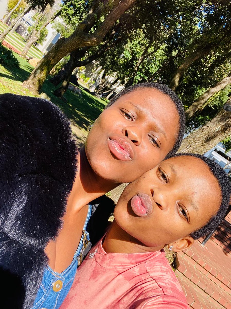 LMteshane61833's tweet photo. Being at this age is a pretty complicated business as far as we're concerned, but I enjoyed every moment with her.
#CPUTMedia
#CPUTMediaCreatives
#ALookBackInTime
#MyChildrenMyAfrica https://t.co/00YjSpD6Vk