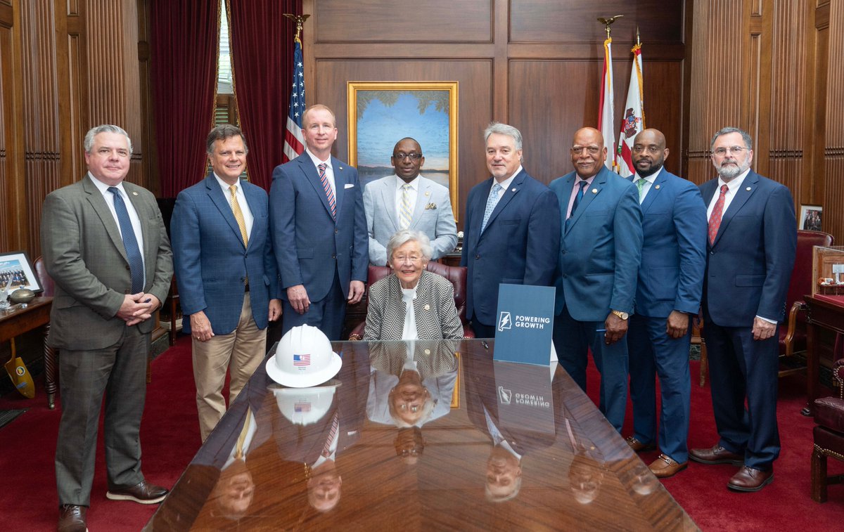 Leading Alabama tweet media