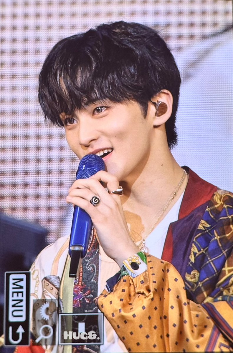 𝙃𝙪𝙜&. tweet media