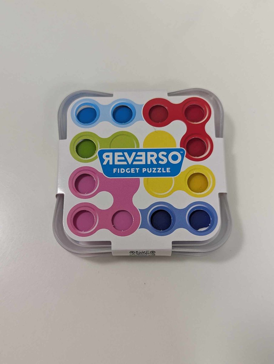 Os dejamos el nuevo #IQ de #smartgames <a href="/LudiloJuegos/">Lúdilo Juegos</a> 

Se trata de #REVERSO un juego en el podrás colocar las piezas por cada lado del mini tablero de juego.

Más info en el blog:
madresdesterradas.es/index.php/2025…

Y tenéis también el vídeo de YouTube 
youtube.com/shorts/BMKyFFv…

#boardgames