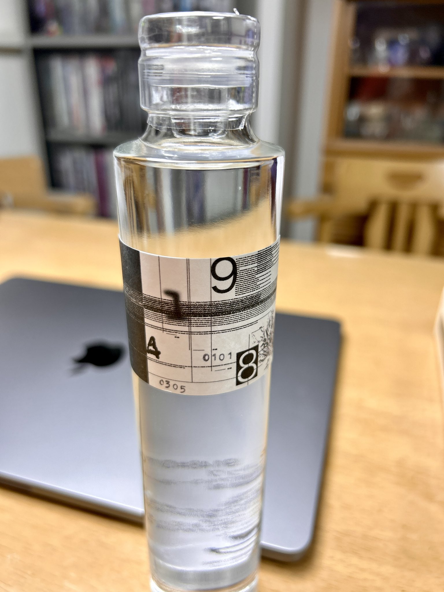 紅櫻蒸溜所｜Benizakura Distillery (@benizakura_gin) / X