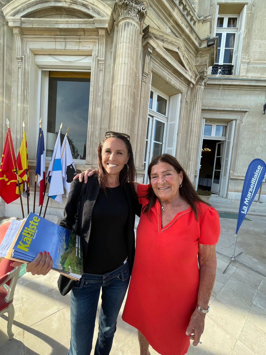 CermolacceA's tweet photo. Aux côtés d’Isaline Choury, nièce de #DanielleCasanova, lors de la rencontre littéraire autour du dernier livre qui lui est consacré
Fière que @AssoKalliste ait pu contribuer à raviver la mémoire de cette grande résistante #corse .
Merci à @lamarseillaise pour ce bel hommage ! https://t.co/zxP1KCnMap