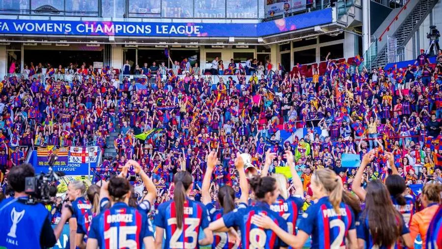 🔵🔴 Aneu a Lisboa? Com us hi desplaceu? Expliqueu-nos el vostre pla de viatge!!!

🔊Notes de veu al 607070928