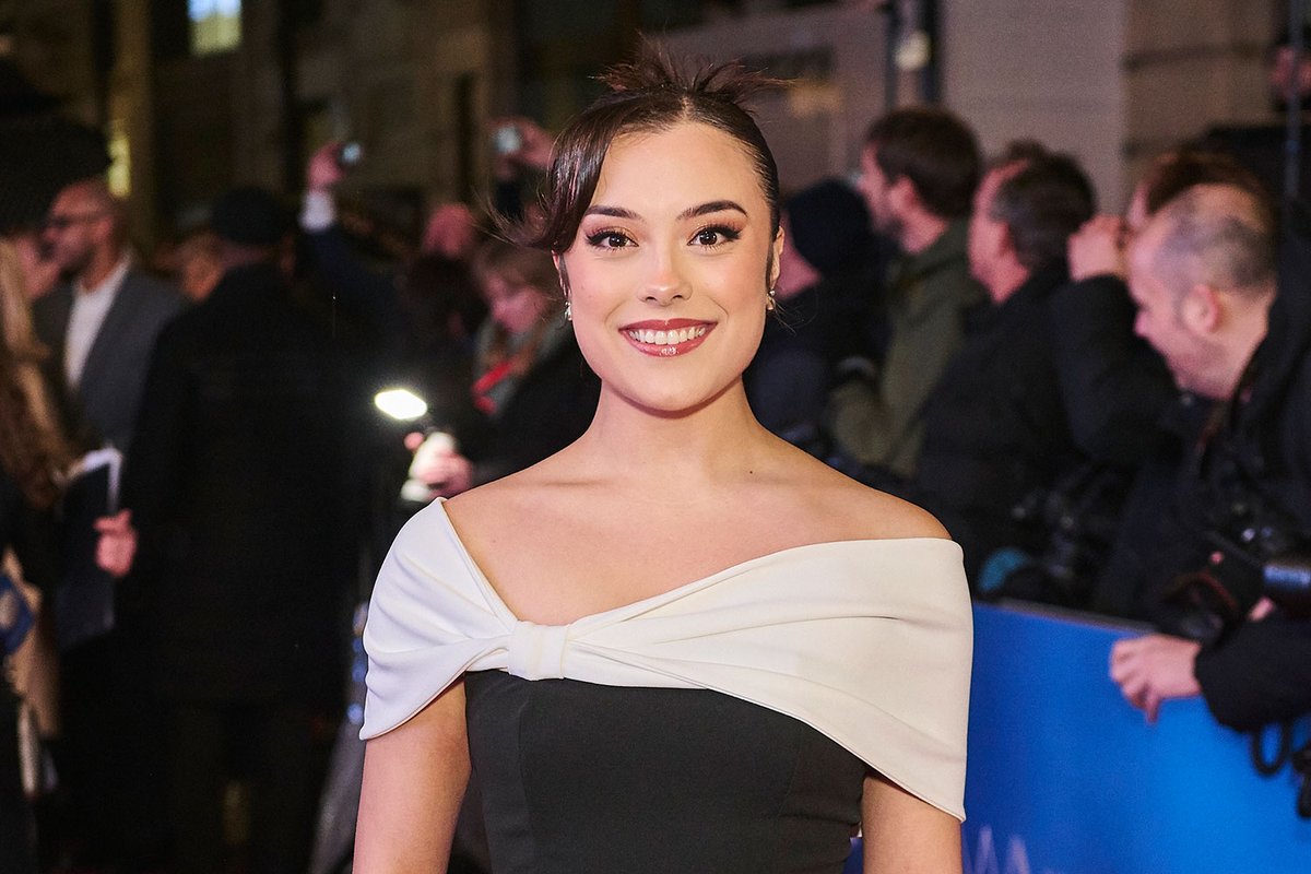 WhatsOnStage's tweet photo. Cast revealed for open-air 42nd Street revival https://t.co/YuWEF5rD7X https://t.co/bMbH6436bi