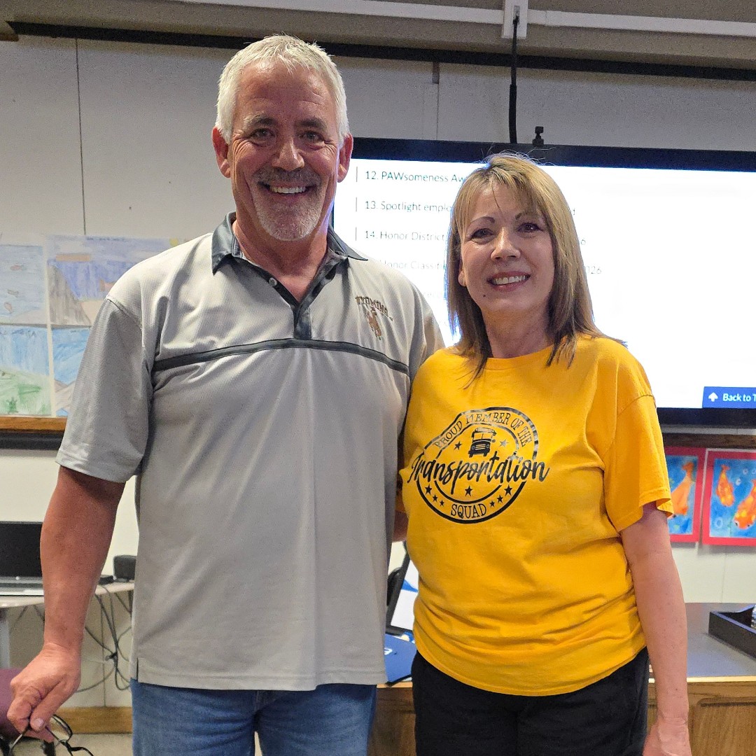 Congratulations to our April Spotlight Employee, Rhonda Bechaver!