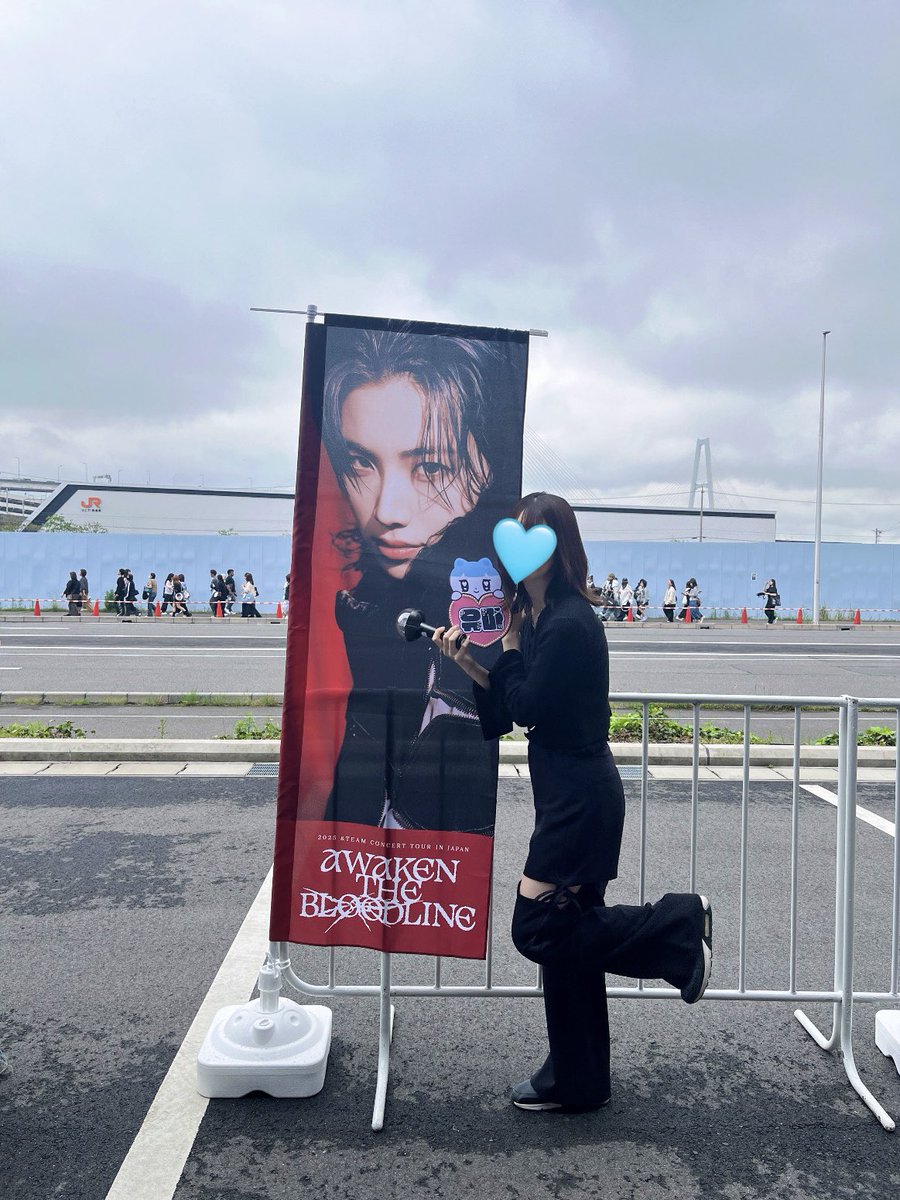 ___0207ym's tweet photo. 25.05.10 AWAKEN THE BLOODLINE 愛知

A3ブロックで客降り時通路側に呼んで下さったEJペンKペンのLUNE様本当にありがとうございました。
お陰様でYUMAとめちゃくちゃ近くで目を合わす事が出来て最高の思い出になりました♡
ちゃんとお礼言えずで伝えたくてLUNEアカウント作りました！届け〜♡ https://t.co/dE3EeBfVgd