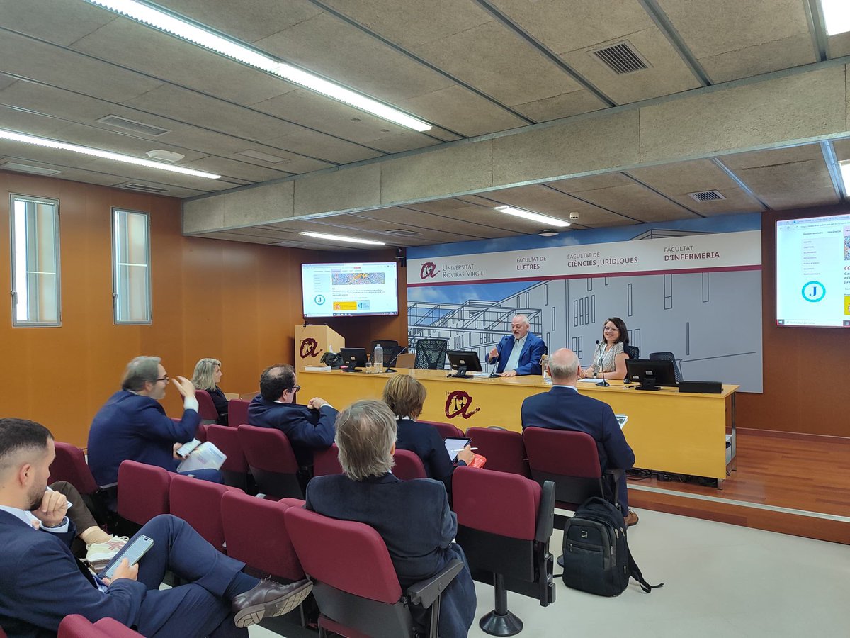 JustCircular tweet media