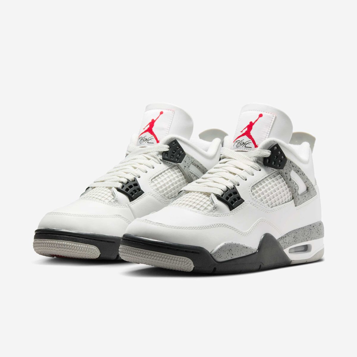 shoeengine's tweet image. Air Jordan 4 "White Cement" 2025 | FV5029-100

Link: shoeengine.com/products/air-j… #ad