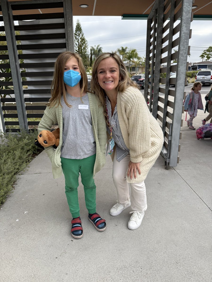 🧠💚 Mental Health Awareness Week 💚🧠
Today, our students stepped into the shoes of their favorite staff members to show that everyone plays a role in supporting mental health! From principals to teachers, counselors to coaches—our kids dressed the part!