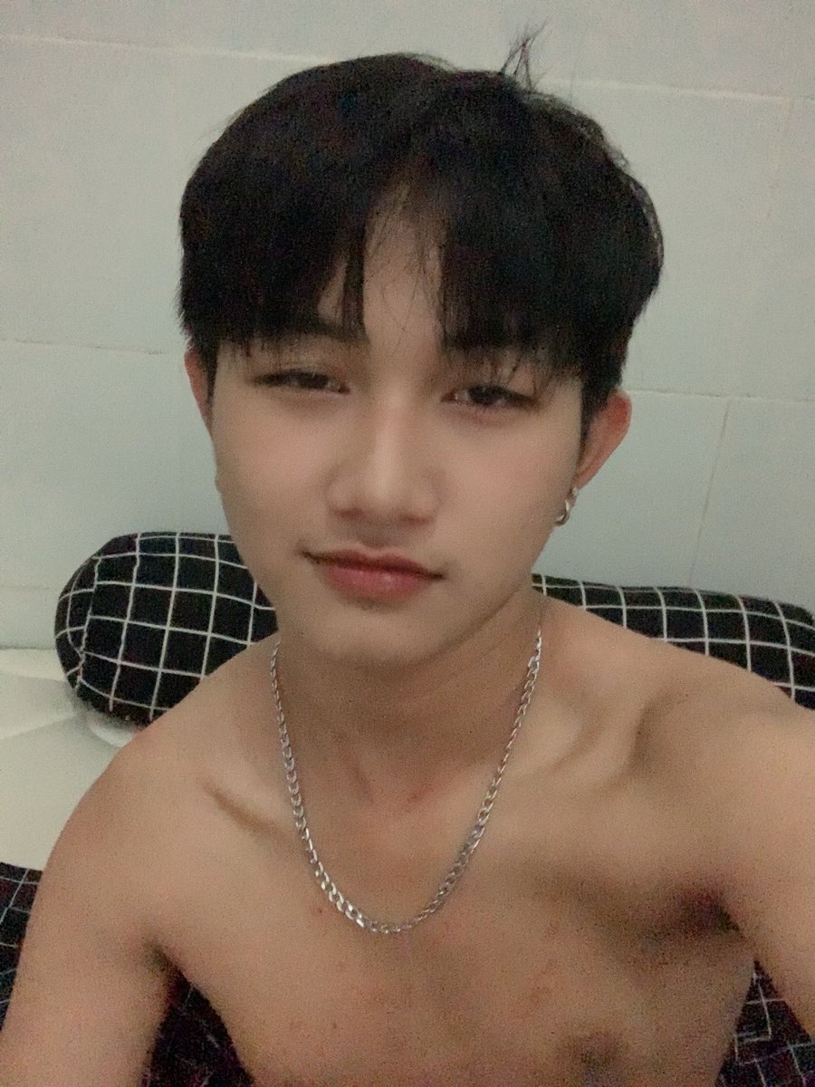 lawar_peek tweet media