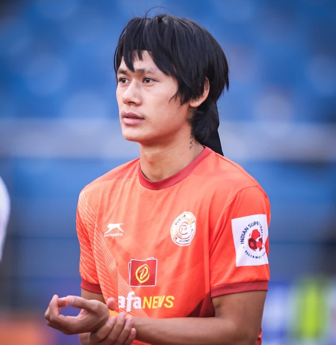 shubham360mind's tweet photo. 🚨🚨Mohun Bagan SG will push for Tekcham Abhishek Singh in the coming weeks — he's a priority target. Personal terms won’t be an issue, but Punjab FC’s high asking price remains a hurdle.[@RSportsTweets]
#MohunBagan #MBSG #MohunBaganSG #ISL #PunjabFC #PFC #ISLTransfers https://t.co/Hr1pJFAedo
