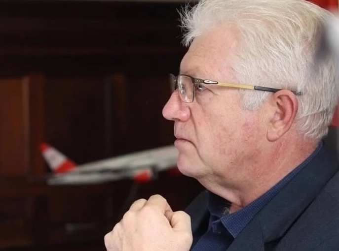 Why is Helen standing in the way of Cape Independence? 🧢🇿🇦🍌☠️