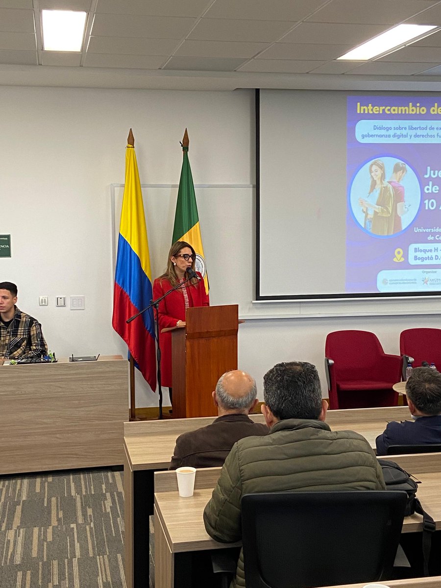 María Fernanda Quiñones Z. tweet media