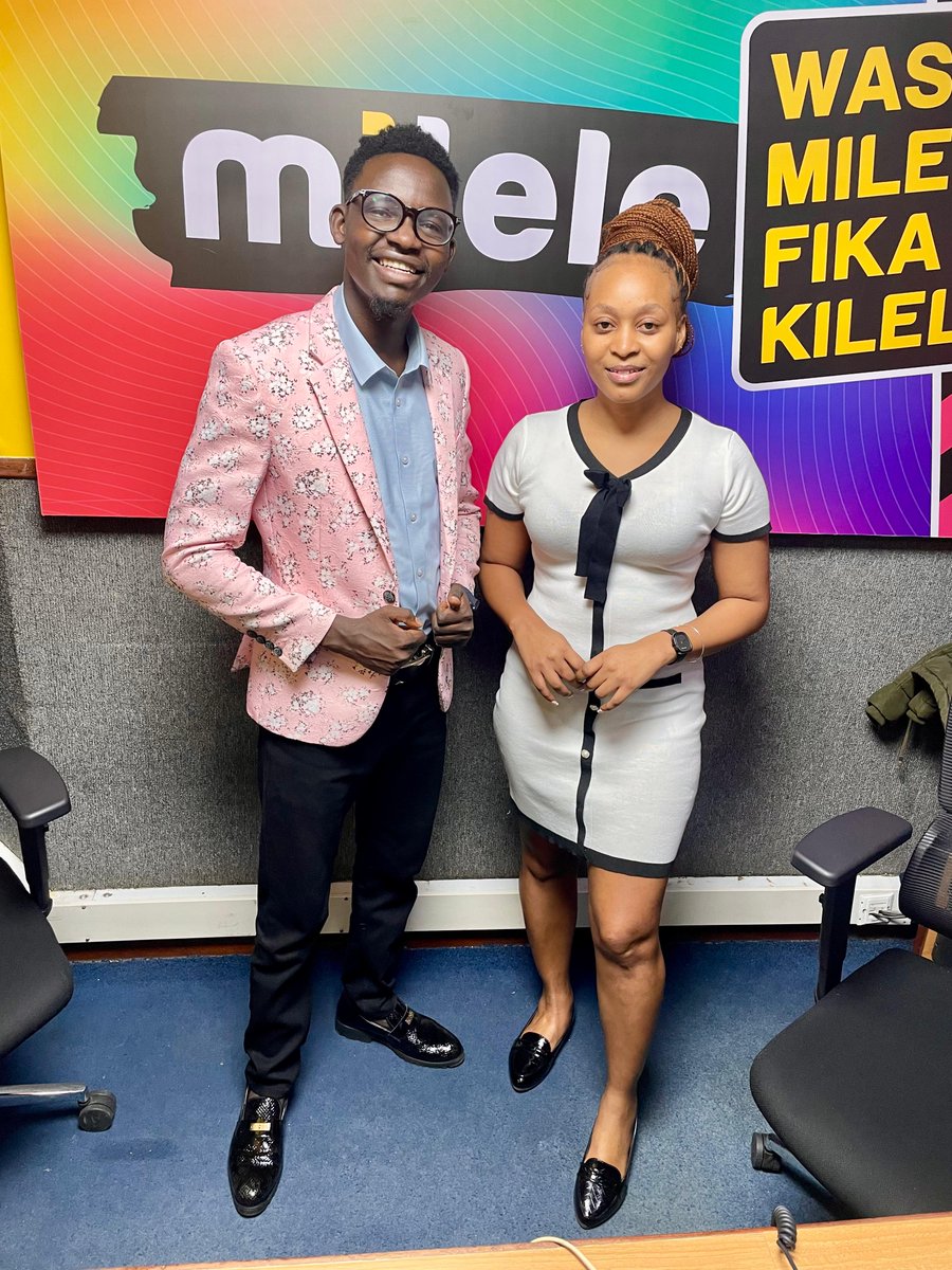 Milele_FM's tweet photo. Tuko ndani ya show nambari moja #MkamburiNaTrickyMilele hadi 10pm. Unatupata ukiwa wapi?
@Carrie_Mkamburi
@McaTricky https://t.co/TYkCkxErWy