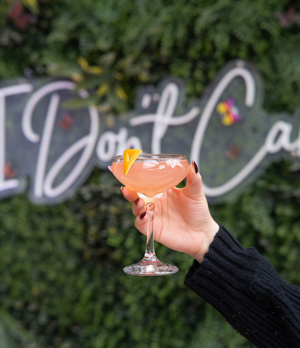 DeVosPlaceMeet's tweet photo. #ThirstyThursday plans?🍹
Before or after your event at #DeVosPlace, explore nearby GR favorites like:
🍸 IDC (secret speakeasy)
🍷 Max's South Seas Hideaway (tiki bar)
🍺 Flanagan’s Irish Pub
🍻 @HopCat (craft beer haven)
Make your night in GR unforgettable!🥂 https://t.co/Z3eqhPYsbb