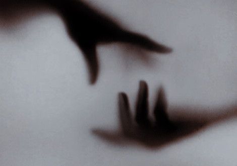 𝐓𝐡𝐞 𝐤𝐢𝐧𝐝𝐥𝐲 𝐬𝐮𝐢𝐭𝐨𝐫 tweet media