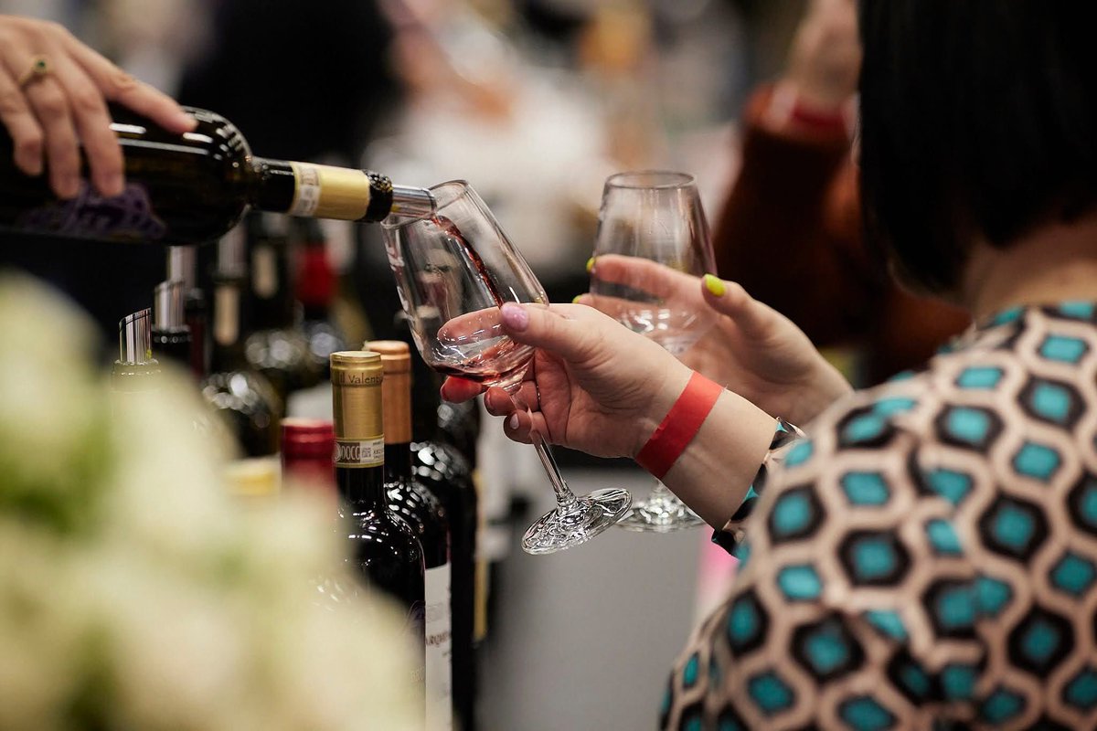 GeoEmbassyLT's tweet photo. Georgian wines were proudly showcased at #VynoDienos2025, held on May 9–10 at “Litexpo”. Wineries Chateau Ketevane and Askaneli represented 🇬🇪 at the international event.
The opening ceremony was attended by the Chargé d’Affaires of 🇬🇪 in 🇱🇹, Mr. Mikheil Sulaberidze. https://t.co/kj83qjxDip