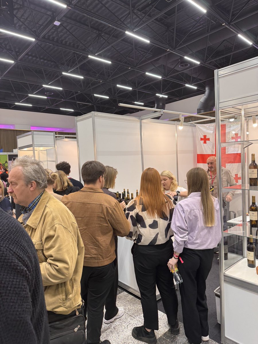 GeoEmbassyLT's tweet photo. Georgian wines were proudly showcased at #VynoDienos2025, held on May 9–10 at “Litexpo”. Wineries Chateau Ketevane and Askaneli represented 🇬🇪 at the international event.
The opening ceremony was attended by the Chargé d’Affaires of 🇬🇪 in 🇱🇹, Mr. Mikheil Sulaberidze. https://t.co/kj83qjxDip