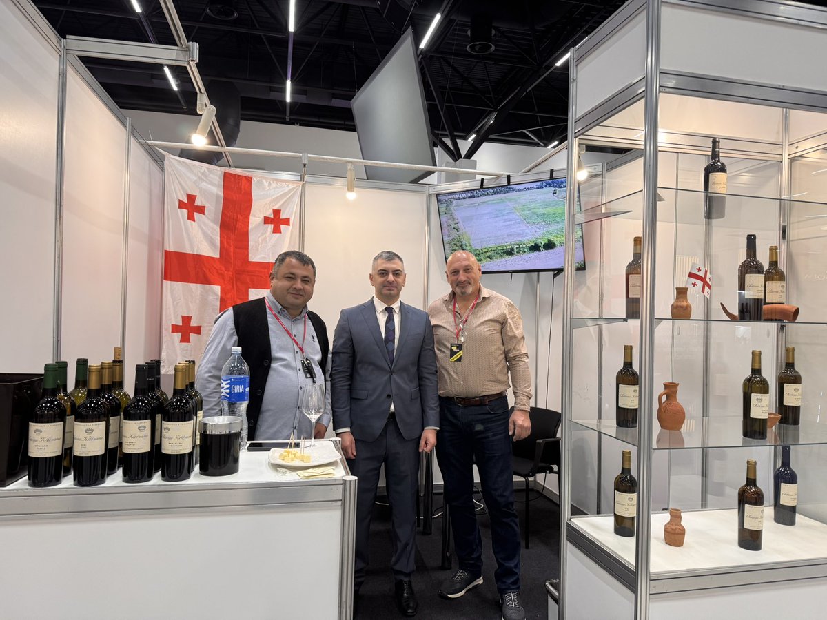 GeoEmbassyLT's tweet photo. Georgian wines were proudly showcased at #VynoDienos2025, held on May 9–10 at “Litexpo”. Wineries Chateau Ketevane and Askaneli represented 🇬🇪 at the international event.
The opening ceremony was attended by the Chargé d’Affaires of 🇬🇪 in 🇱🇹, Mr. Mikheil Sulaberidze. https://t.co/kj83qjxDip