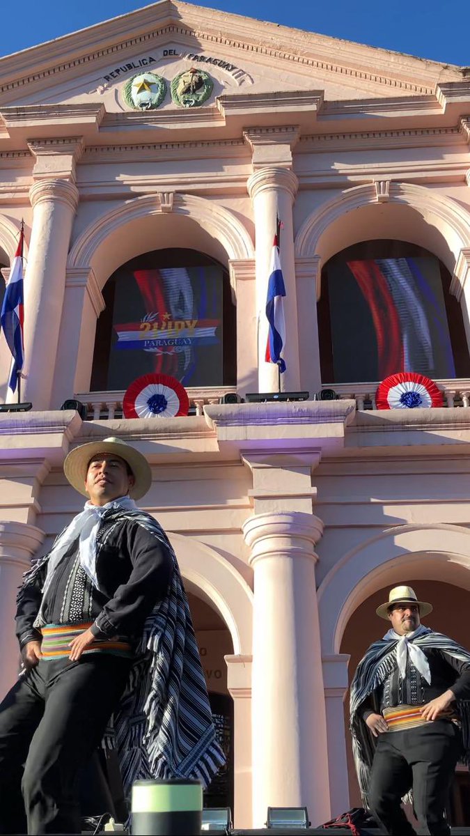 CCRCabildo's tweet image. ¡El Cabildo sigue cumpliendo su misión de celebrar lo que somos y proyectar nuestra cultura al mundo!
❤️🤍💙
#214AñosDeIndependencia #21AñosDelCabildo #FiestasPatrias #CulturaParaguaya #OrgulloNacional
