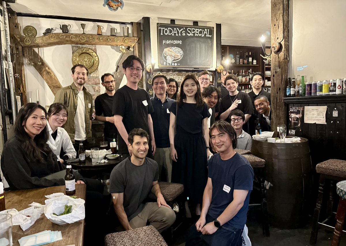 As the Tokyo organizer, 
Hosted  #lennysnewslettermeetup in Tokyo. <a href="/lennysan/">Lenny Rachitsky</a> #LennysNewsletter #TokyoStartups #ProductManagement
