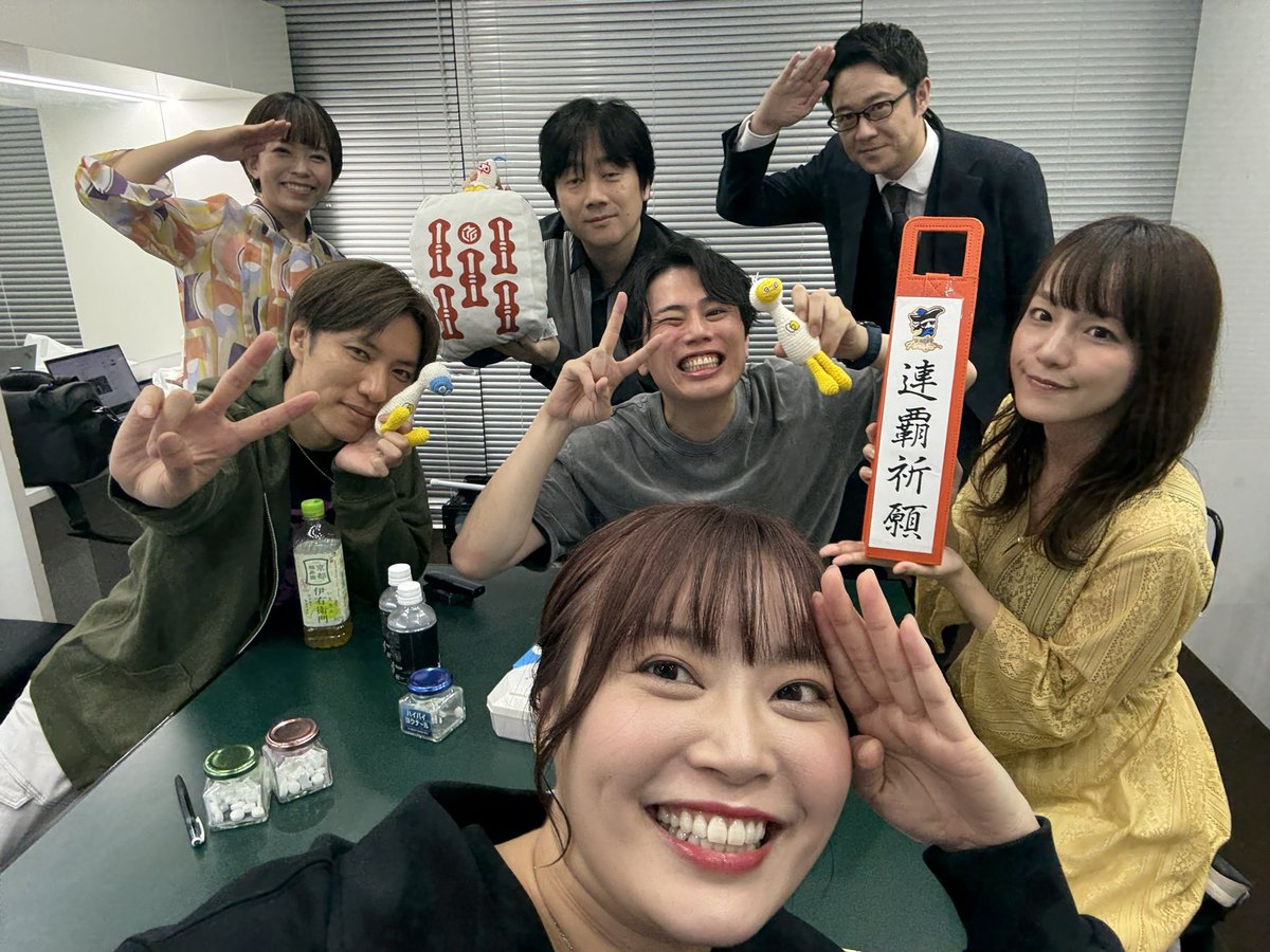 matsukayo0806's tweet photo. 今日の１戦目はパイレーツ優選手！🏴‍☠️
なんと！ここにきて100pt超えのトップ✨
いっきに優勝���いに参戦となりました😳

２戦目は雷電本田選手！⚡️
とにかくしっかりトップ✨
厳しい条件も最後まで諦めず大きなトップをとる姿勢を見せてくれています！

明日の最終日は17時から！
お楽しみに！

#Mリーグ https://t.co/WHeasJ1ZjP