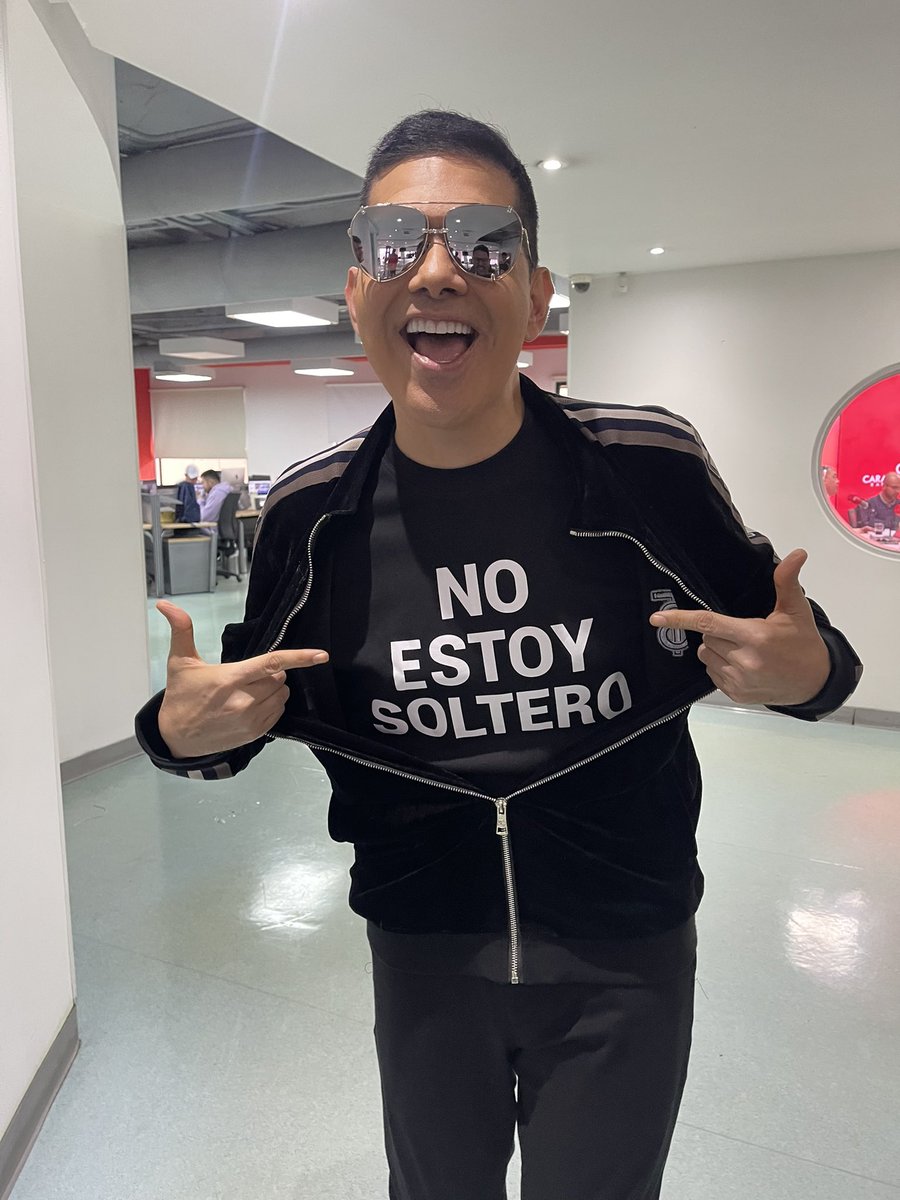 Promocionando La Jerarquía Con La Camiseta Puesta! <a href="/tatabecerraq/">Maria Alexandra</a> 😍