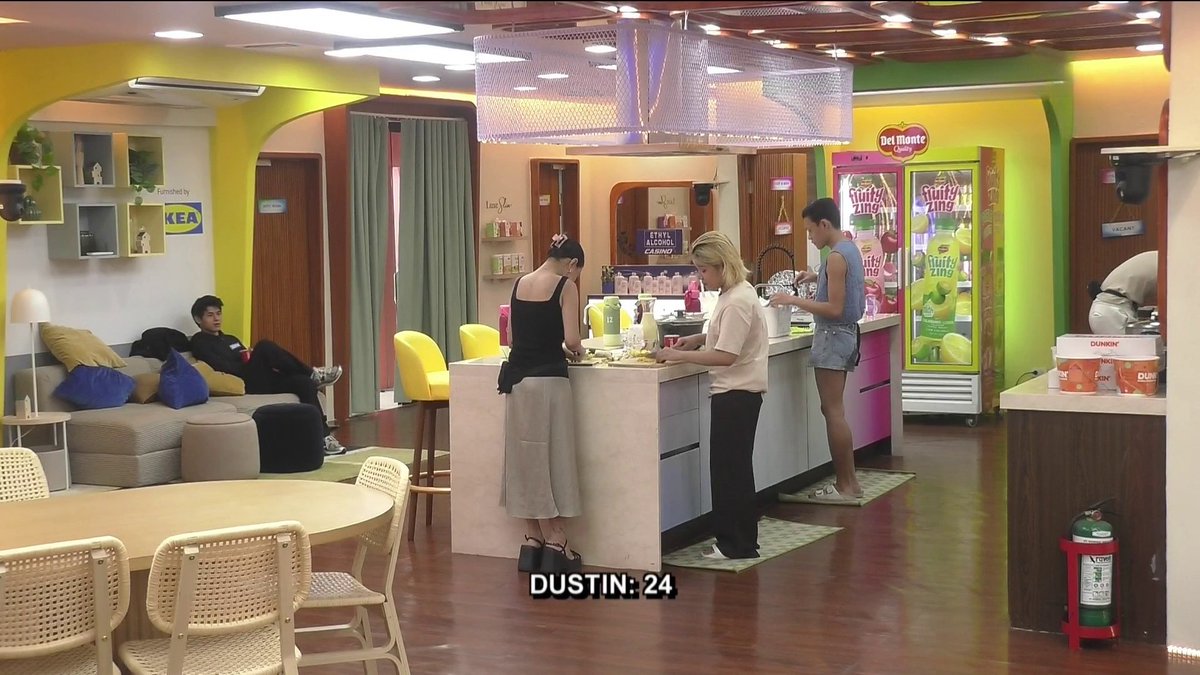PBBabscbn's tweet photo. Mga Kapuso at Kapamilya, dahil sa kaarawan ni Dustin, ano ang message ninyo para sa kanya? Mag-ingay Team Online!

#PBBCollabDongCha https://t.co/0Py2AfTCB0