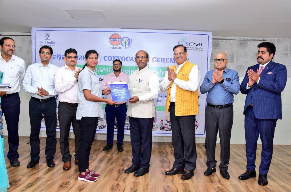 iocl_serpl's tweet photo. IndianOil proudly concluded CSR Project Divya Jyoti with a heartwarming convocation ceremony in Bhubaneswar, Odisha.

This CSR initiative by @IndianOilcl empowered 55 Persons with Disabilities (PwDs) from Odisha through skill development and employment opportunities, in collaboration with the Skill Council for Persons with Disability @SCPwD. 

From acquiring new skills to entering the workforce, each trainee’s journey showcased strength, resilience, and determination. Their stories of inclusion and empowerment are shining examples of what happens when opportunity meets potential.

IndianOil celebrates their achievements and wishes them the very best as they embark on new journeys, making us all proud.

#IndianOilCSR #DivyaJyoti #Inclusion #SkillDevelopment #Empowerment