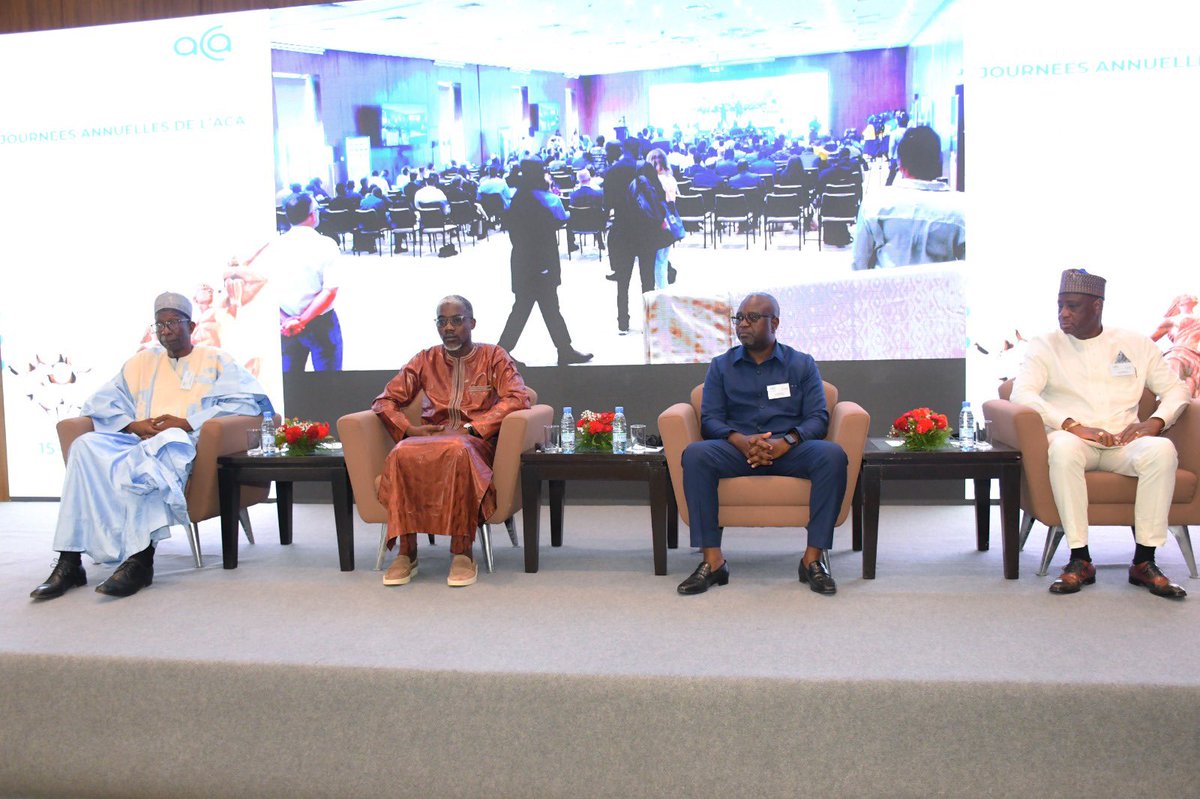 MASAE_sn's tweet image. Le Dr Alpha Bâ ouvre ce matin à Dakar les 21e Journées Annuelles de l’A.C.A, sous le thème : « Renforcer la compétitivité des filières cotonnières africaines ». +200 participants de 20 pays réunis pour penser l’avenir du coton. #ACA2025 #MASAE #Coton #Sénégal