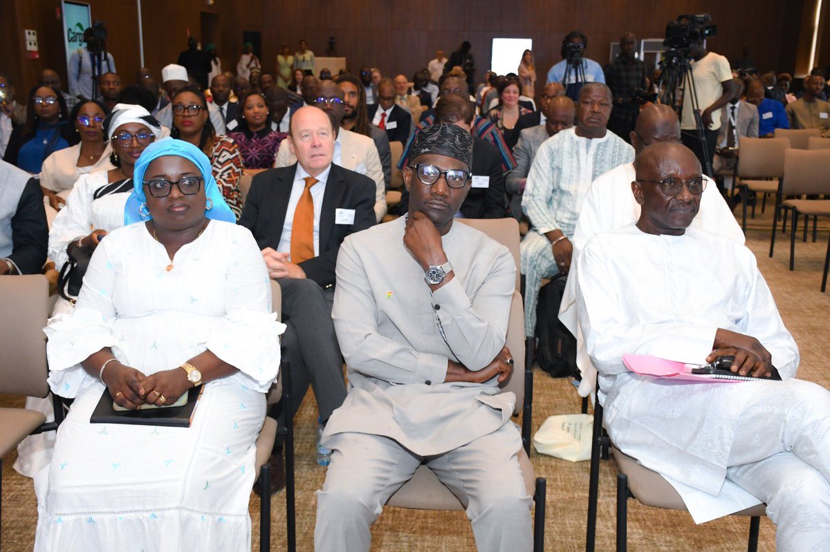 MASAE_sn's tweet image. Le Dr Alpha Bâ ouvre ce matin à Dakar les 21e Journées Annuelles de l’A.C.A, sous le thème : « Renforcer la compétitivité des filières cotonnières africaines ». +200 participants de 20 pays réunis pour penser l’avenir du coton. #ACA2025 #MASAE #Coton #Sénégal