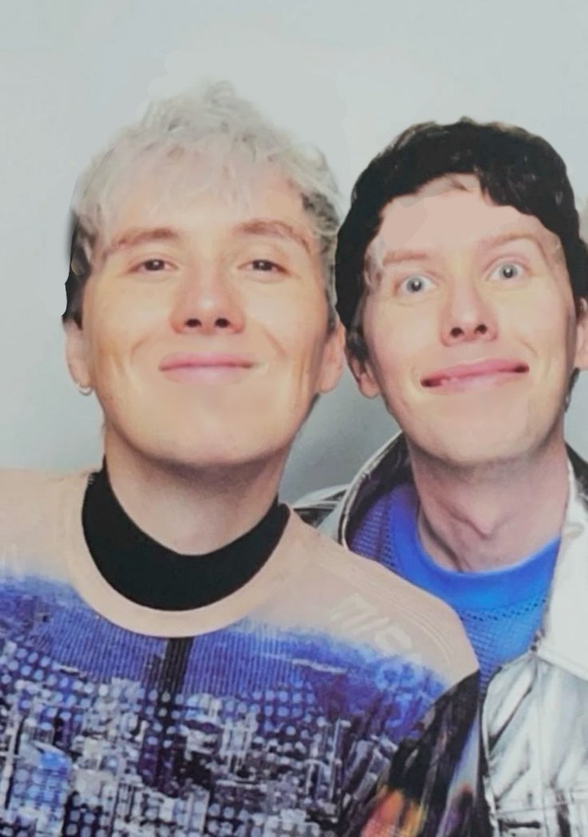 OmensWorm's tweet photo. They havent posted in about 11 days so i swapped their mouths as well https://t.co/RyuExvHLzM
