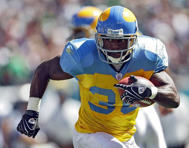 #Eagles 2027 Rivalry Uniform 🩵💛

I can see it now #FlyEaglesFly