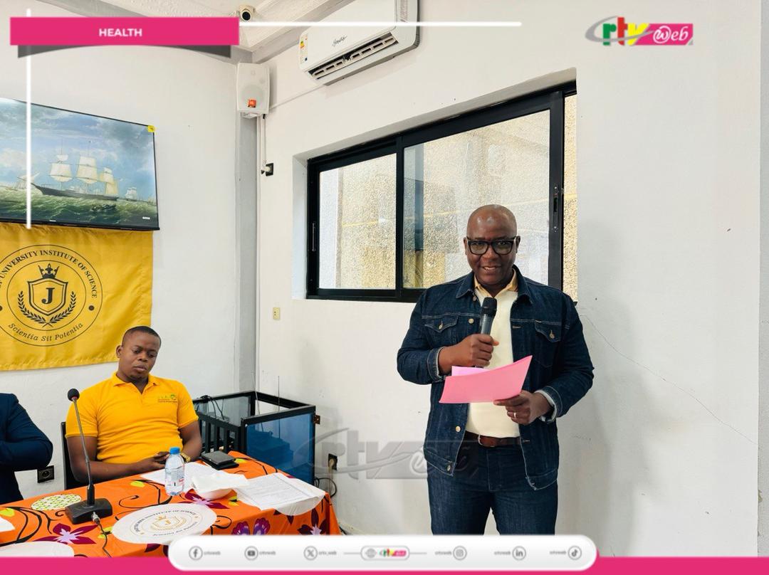 CRTV_web's tweet image. The contribution of nurses to strengthening economies has been discussed by student nurses and authorities of the JAOF University Institute of Science in #Yaounde on the  #InternationalNursesDay held on the theme "Our Nurses. Our Future. 
Caring for nurses strengthens economies"