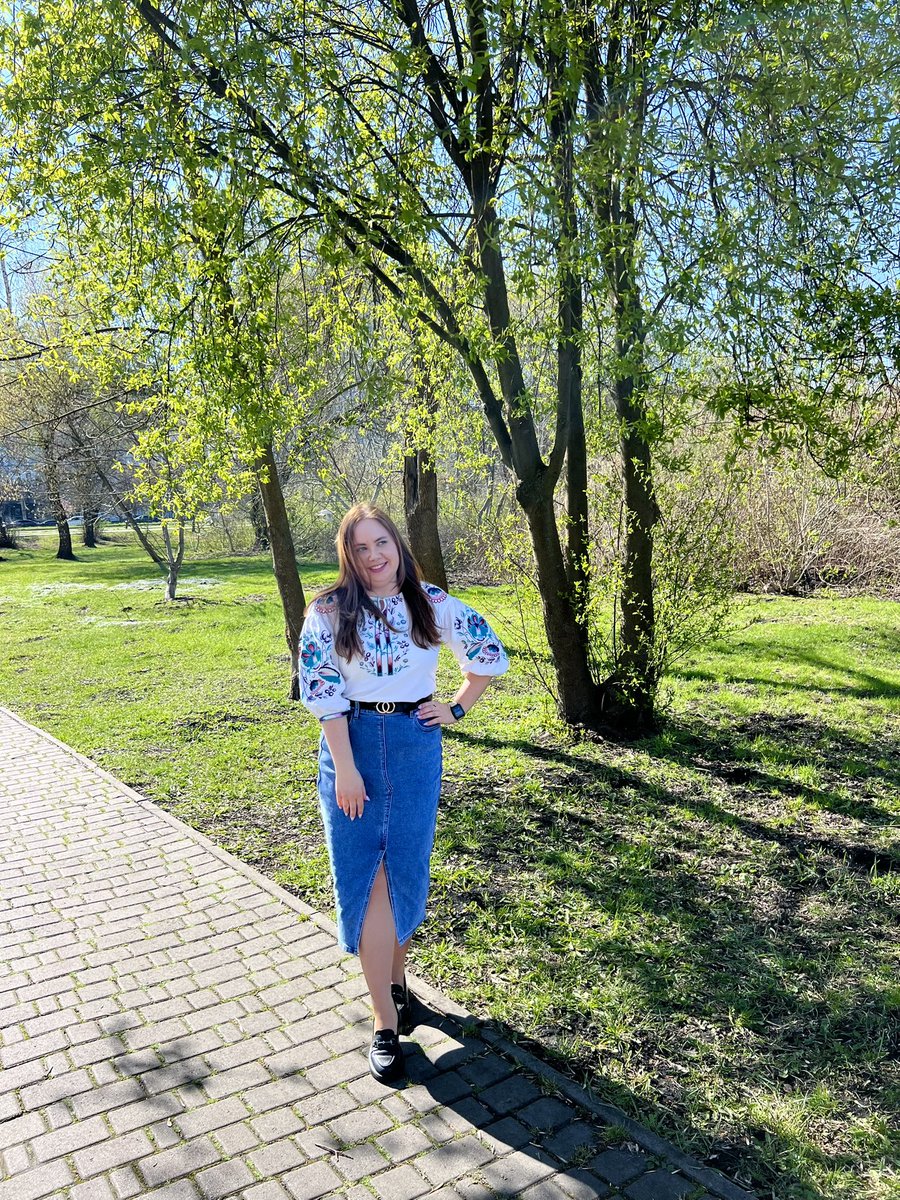 ___bulochka's tweet photo. Тканина, що памʼятає. Вишиванка🩵 https://t.co/riE1zRw1bK