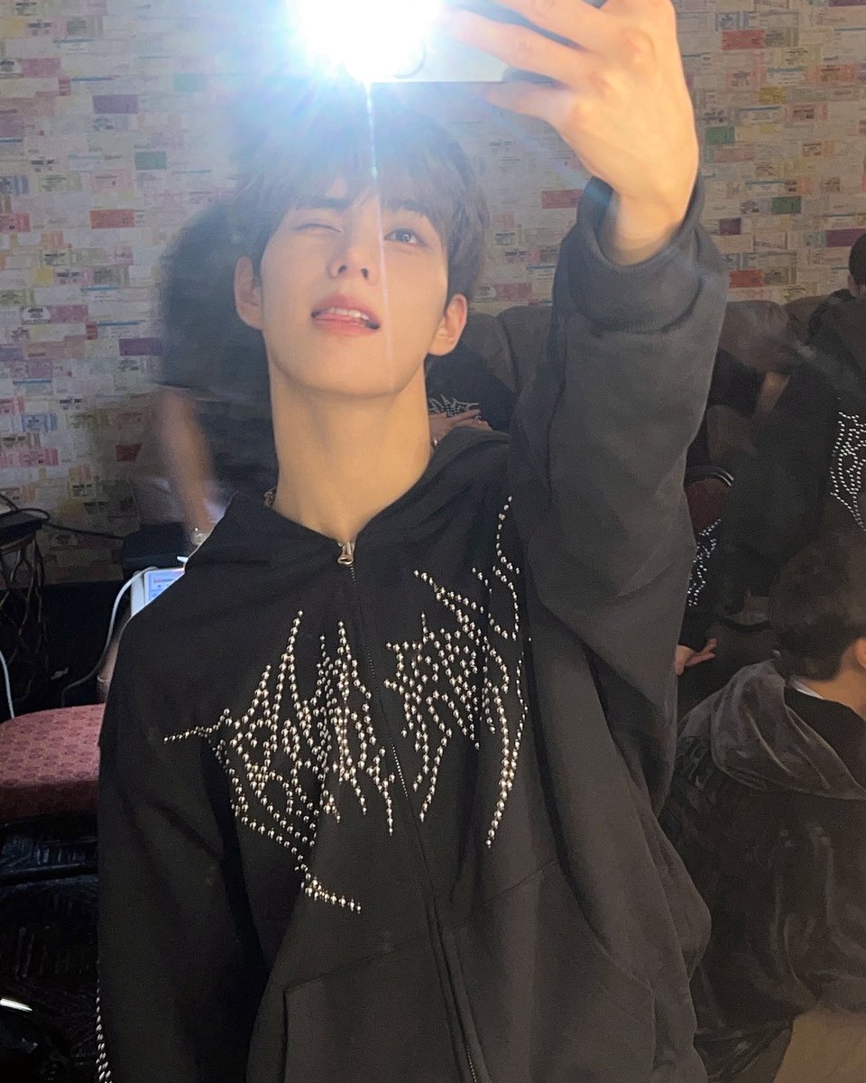 xikers_official's tweet photo. [#진식] 으갸갸
💙함랑함둥💙
#xikers #싸이커스 https://t.co/tLEH0Jh78b