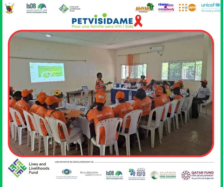 1/2👫 leaders &amp; influencers from #Sangmélima &amp; #Ambam strengthened by the #RJC &amp; #YouthFP South to impact community health! They acquired key skills in SRH/HIV/FP/GBV to effectively sensitize households &amp; 👫.The training covered HIV/AIDS prevention,PMTCT,&amp; the fight against GBV.