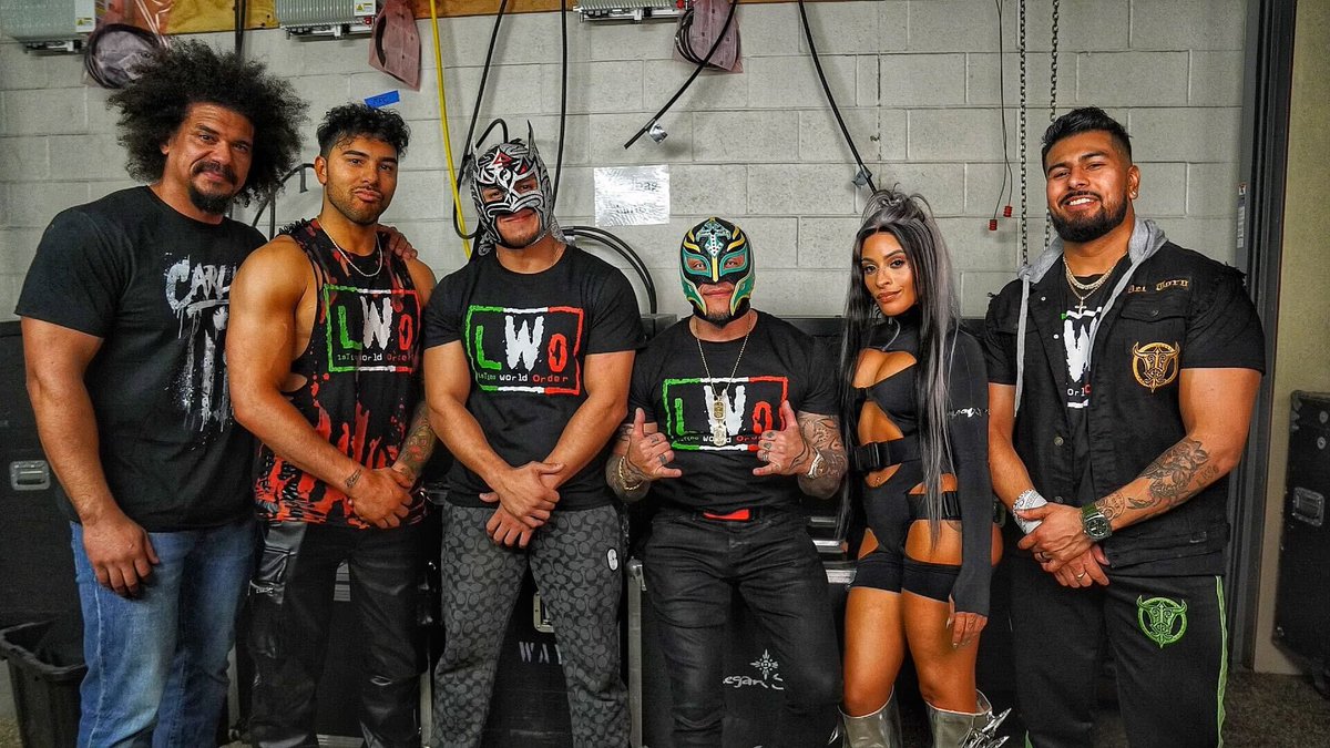 Chupacabra_01's tweet photo. 🎂Happy Birthday to Dragon Lee! @dragonlee95 #DragonLee #RyuLee #WWE #LWO #NXT #LaFacciónIngobernable #ROH #NewJapan #ECW #NWA #WCW #TNA #AEW #MLW #LuchaLibreAAA #CMLL #NJPW #ProWrestlingNoah #AJPW https://t.co/8hEfnaarwm