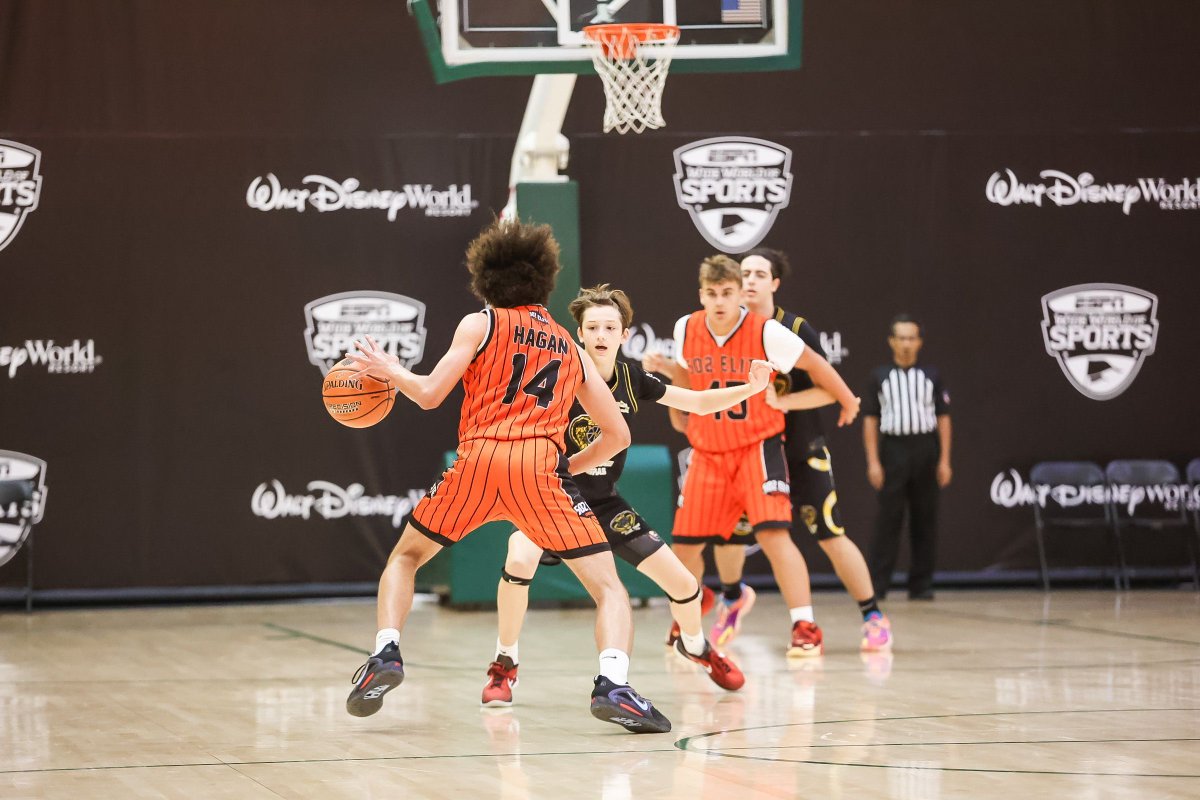 DrDebraDean1's tweet photo. Throwback to when Gavin was in 8th grade and 502 Elite took 2nd place at the AAU World Tournament at ESPN Wide World of Sports in Orlando 🏀🔥 

#BasketballJourney #AAU #502Elite #HardWorkPaysOff #Classof2027 https://t.co/UKoz8sD8nr