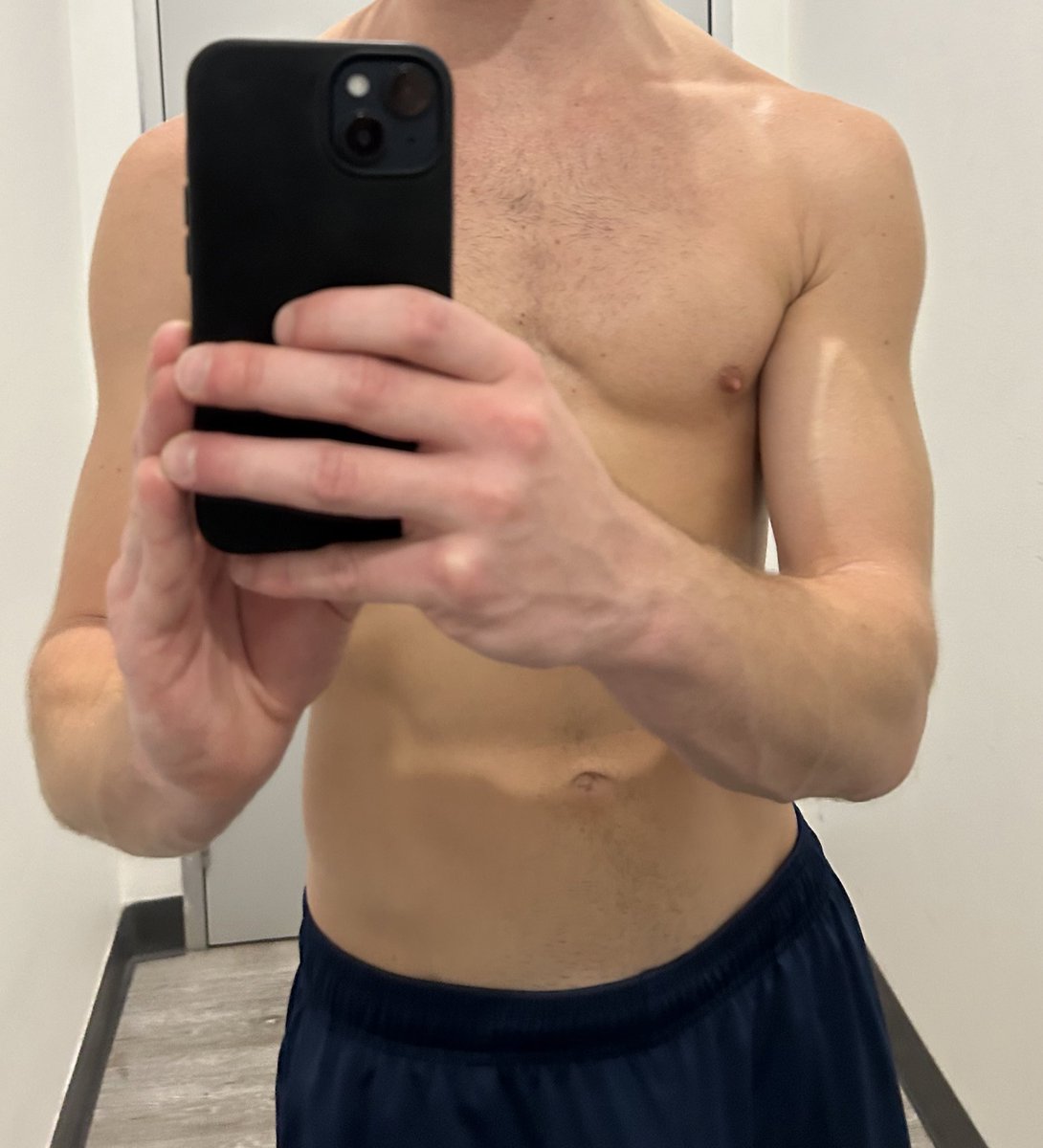 twinkromantic's tweet photo. Is there any such thing as a dl twink https://t.co/Aet1mCQ0m0