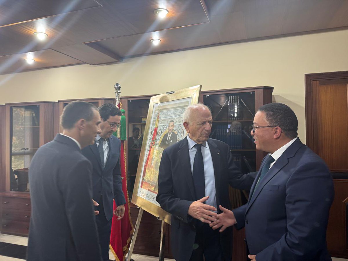 SNTL_maroc's tweet photo. La SNTL a signé, ce mercredi 14 mai 2025, une convention stratégique avec la FRDISI, sous la présidence de Monsieur Abdessamad KAYOUH, Ministre du Transport et de la Logistique, de Monsieur André AZOULAY, Conseiller de Sa Majesté le Roi et M. Hassan Oubaha, Directeur Général SNTL https://t.co/wfFyZZHJoZ
