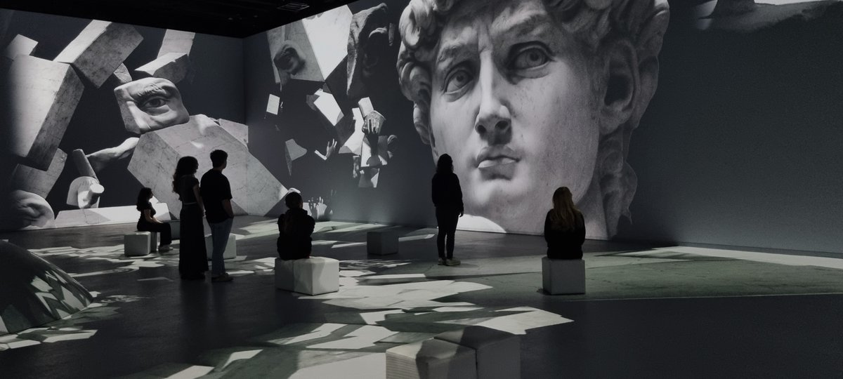 LEONARDO VERSUS MICHELANGELO: PRIMERES IMATGES EN PRIMÍCIA 🤯
L’experiència immersiva que enfronta dos dels genis més grans de la història arriba aquest setembre. Una batalla creativa on hauràs de decidir quin mestre del Renaixement et fa vibrar més.
🎟️ ENTRADES JA A LA VENDA