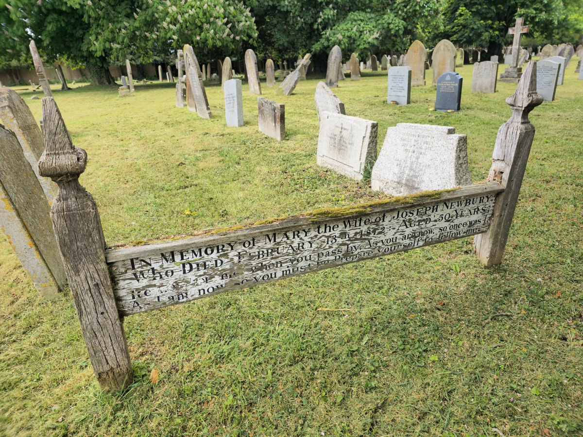 Amazing to find a Newbury wooden 'bedstead' grave marker in Arlesey, Beds., 153 years on and still legible!
