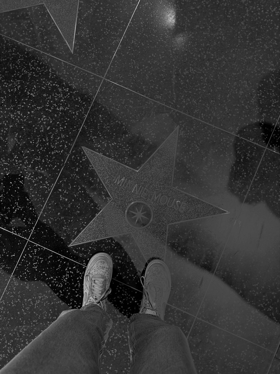 Aujourd’hui World Premiere ouvre à Disneyland Paris ! ✨
Cette transformation est une vraie réussite, bravo aux équipes de Disney et Imagineering !♥️