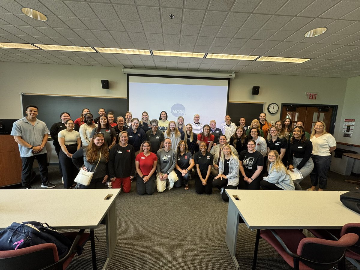 Presidents’ Athletic Conference tweet media